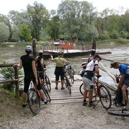 Mill House Apartment And Camping Ljutomer Esterno foto
