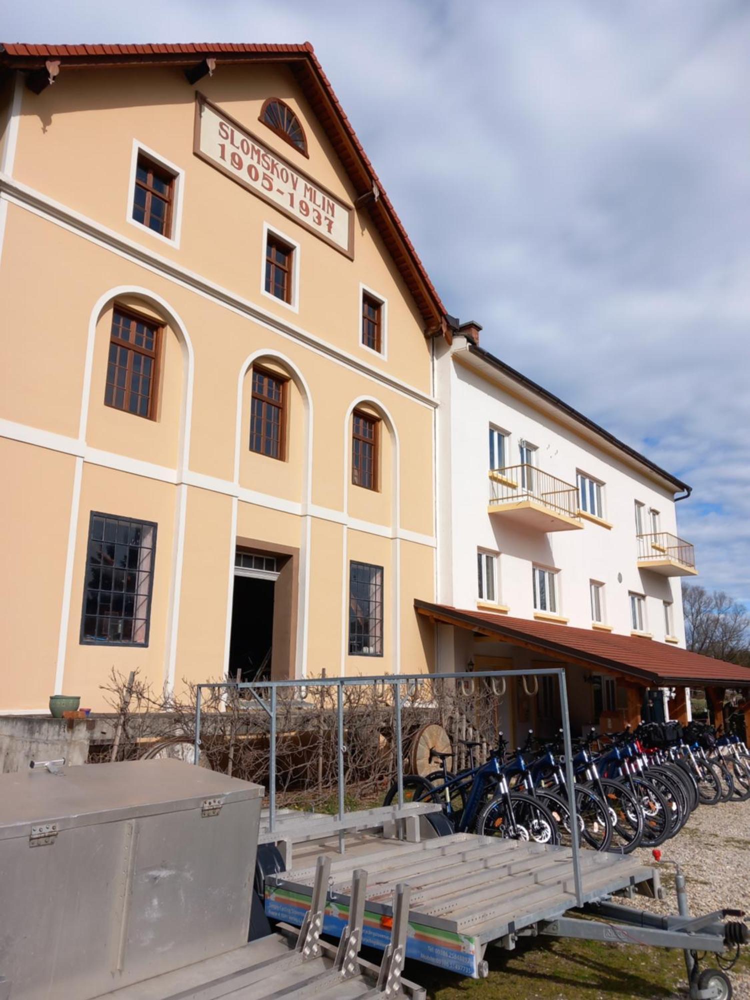 Mill House Apartment And Camping Ljutomer Esterno foto