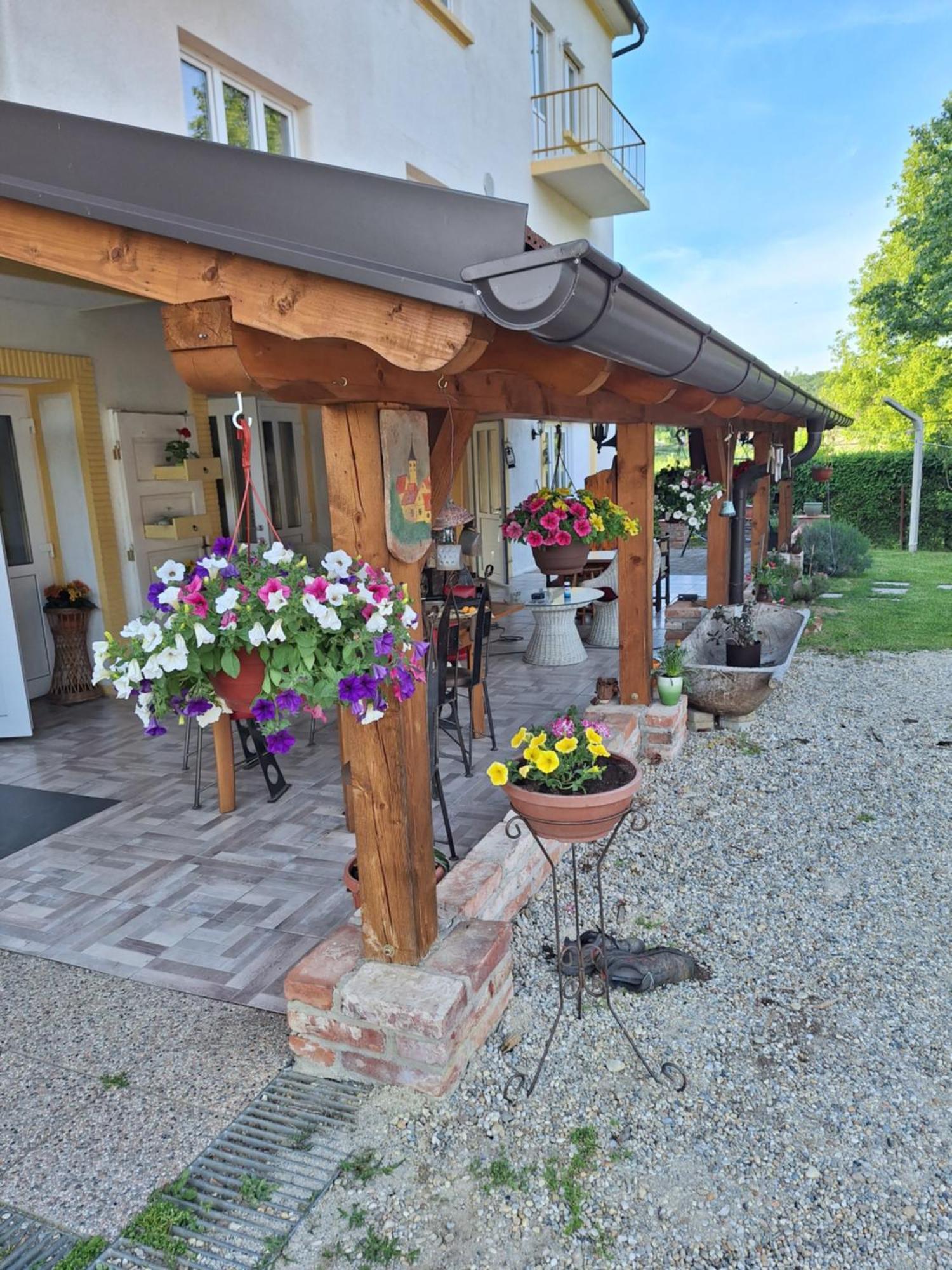 Mill House Apartment And Camping Ljutomer Esterno foto