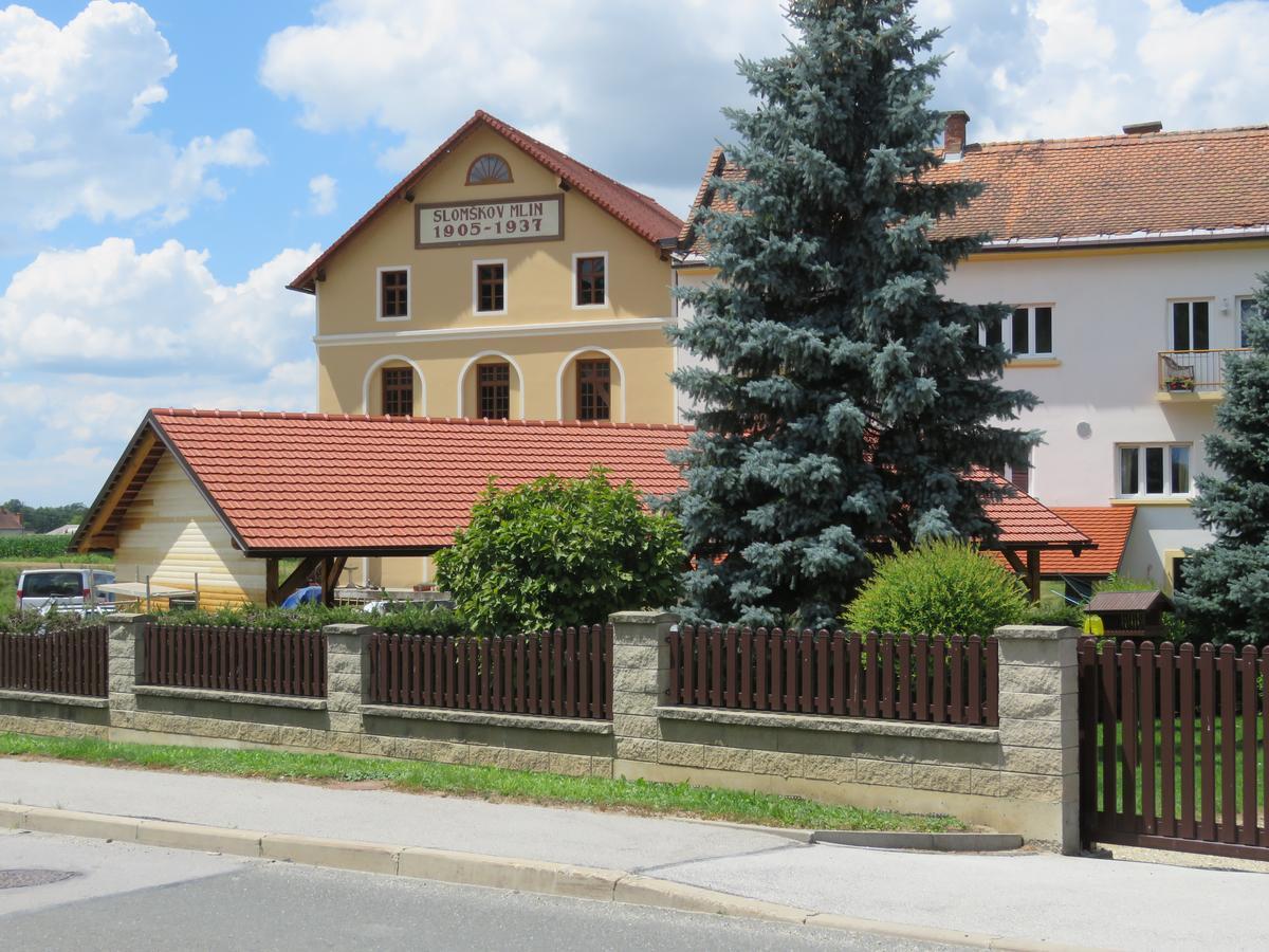 Mill House Apartment And Camping Ljutomer Esterno foto