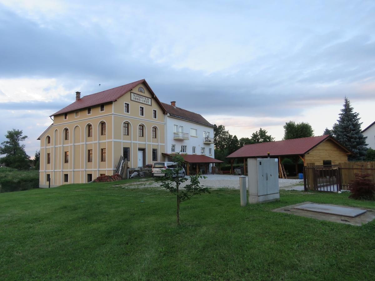 Mill House Apartment And Camping Ljutomer Esterno foto